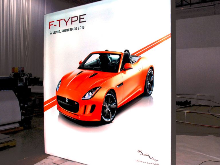 Simple freestanding LED lightbox